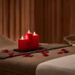 3 Bougies Piliers TruGlow® Rouges à LED Avec Télécommande -Éclairage Domestique CA19003 Lot de 3 Bougies True Glow TruGlow Petales de Rose P4