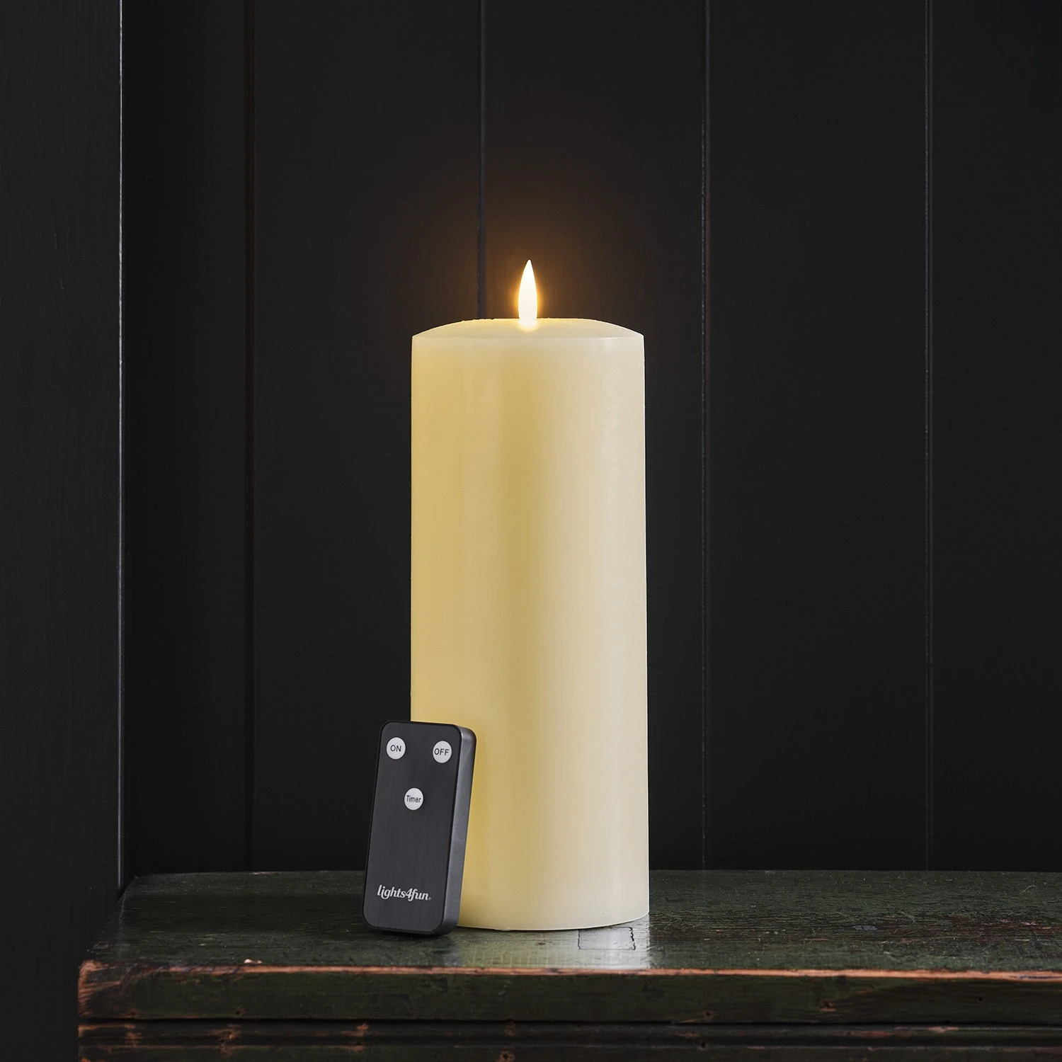 Grande Bougie Cierge à LED TruGlow® De 25 Cm Avec Télécommande 6 Grande Bougie Cierge à LED TruGlow® De 25 Cm Avec Télécommande – Image 6