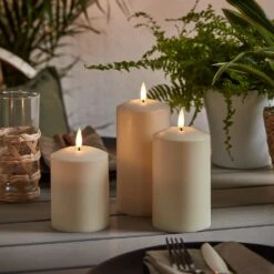 3 Bougies D'Extérieur à LED TruGlow® Avec Télécommande 24 3 Bougies D'Extérieur à LED TruGlow® Avec Télécommande -Éclairage Domestique CA20004 3 bougies dexterieur a led truglow avec telecommande