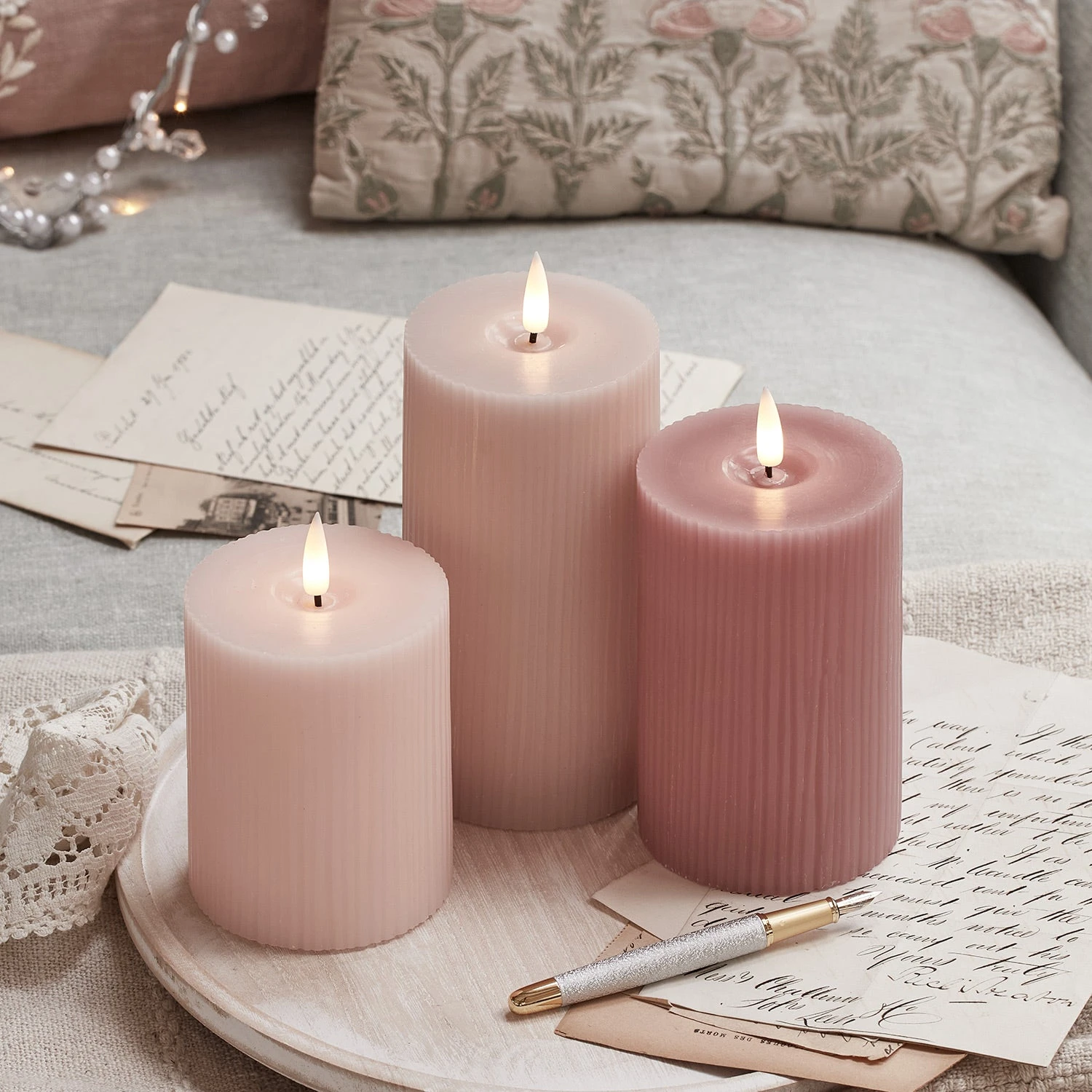 3 Bougies Piliers TruGlow® Rose Pâle à LED 4 3 Bougies Piliers TruGlow® Rose Pâle à LED – Image 4