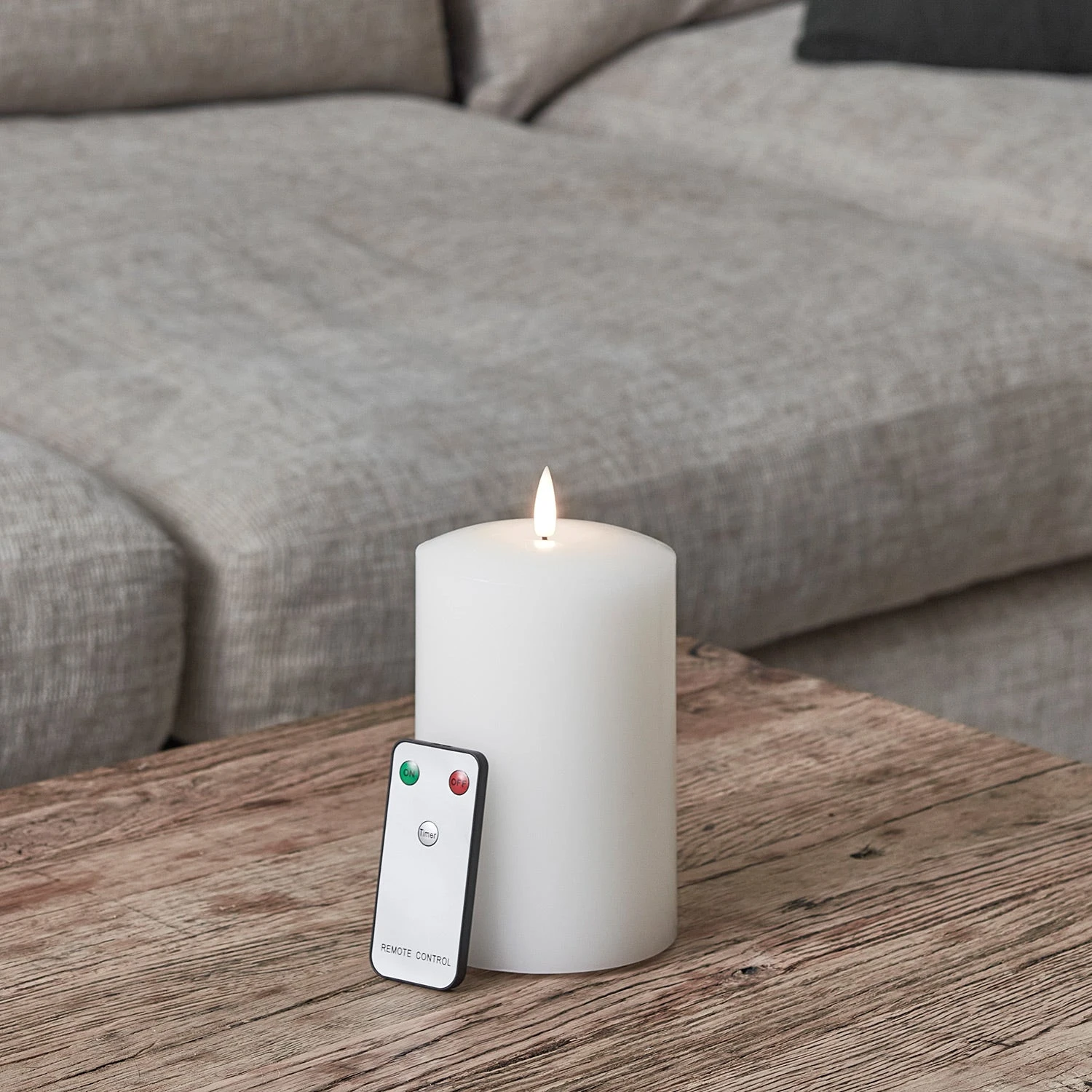 Bougie Cierge Blanche TruGlow® De 15 Cm Avec Télécommande 1 Bougie Cierge Blanche TruGlow® De 15 Cm Avec Télécommande