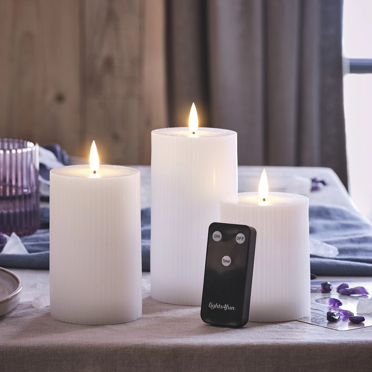 3 Bougies Piliers TruGlow® Blanches à LED Avec Télécommande 6 3 Bougies Piliers TruGlow® Blanches à LED Avec Télécommande – Image 6