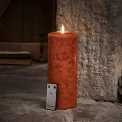 Bougie Cierge Orange Mouchetée TruGlow® De 25 Cm Avec Télécommande 7 Bougie Cierge Orange Mouchetée TruGlow® De 25 Cm Avec Télécommande -Éclairage Domestique CA22052RC bougie cierge orange mouchetee truglow de 25 cm avec telecommande 4