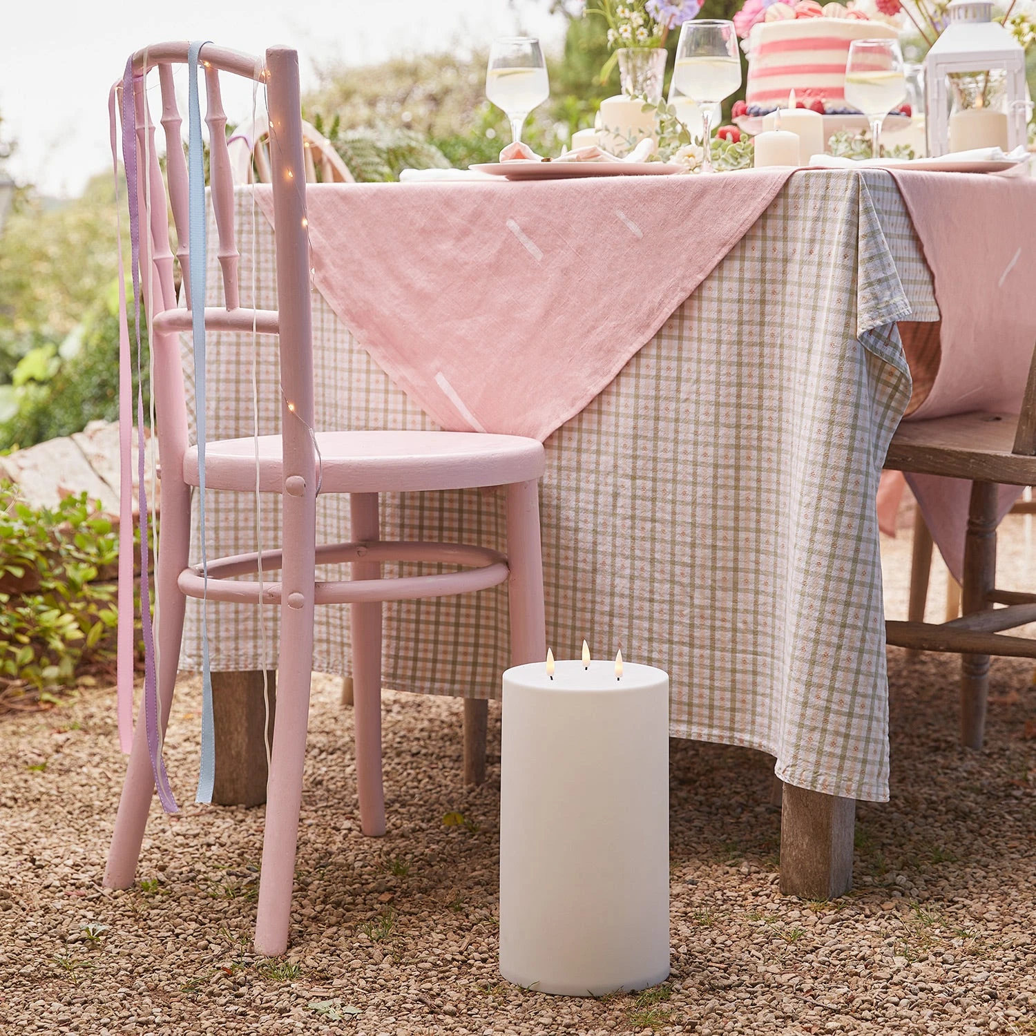 Bougie D'Extérieur à 3 Mèches TruGlow® De 28 Cm Avec Télécommande 2 Bougie D'Extérieur à 3 Mèches TruGlow® De 28 Cm Avec Télécommande – Image 2