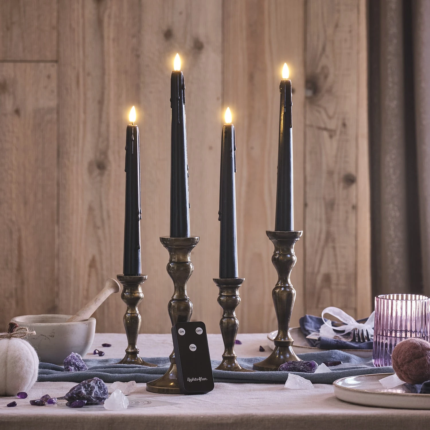 4 Chandelles TruGlow® Noires à Cire Coulante Avec Télécommande 1 4 Chandelles TruGlow® Noires à Cire Coulante Avec Télécommande