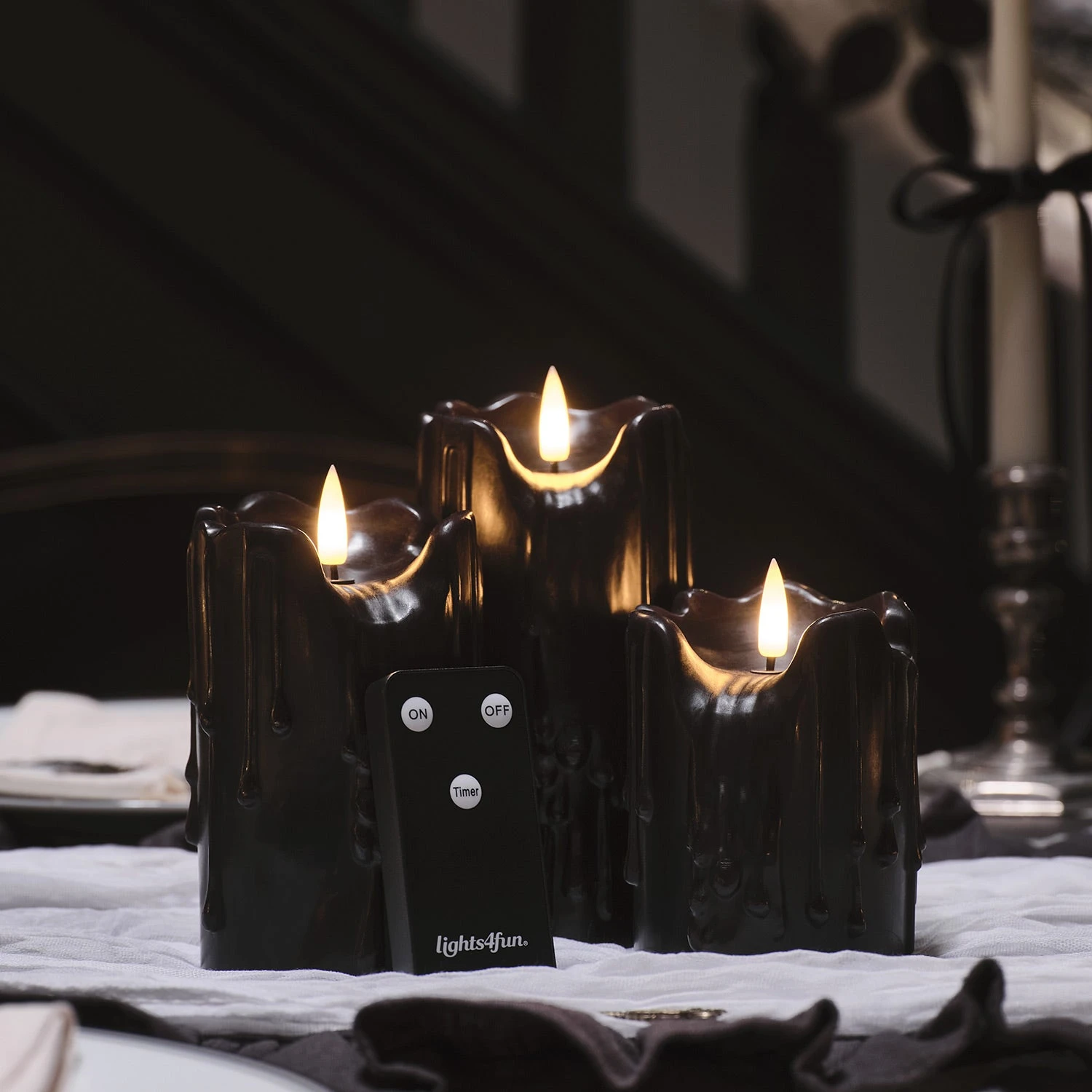 3 Bougies Noires TruGlow® à Effet Cire Fondue 4 3 Bougies Noires TruGlow® à Effet Cire Fondue – Image 4