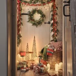 Lot De Couronne Et Guirlande Pré-éclairées Aux Baies Rouges -Éclairage Domestique D LL WR25009GA lot de couronne et guirlande pre eclairees aux baies rouges 4