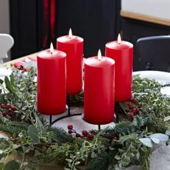 Couronne De L'Avent Pin Et Baies Rouges Avec Bougies TruGlow® Rouges