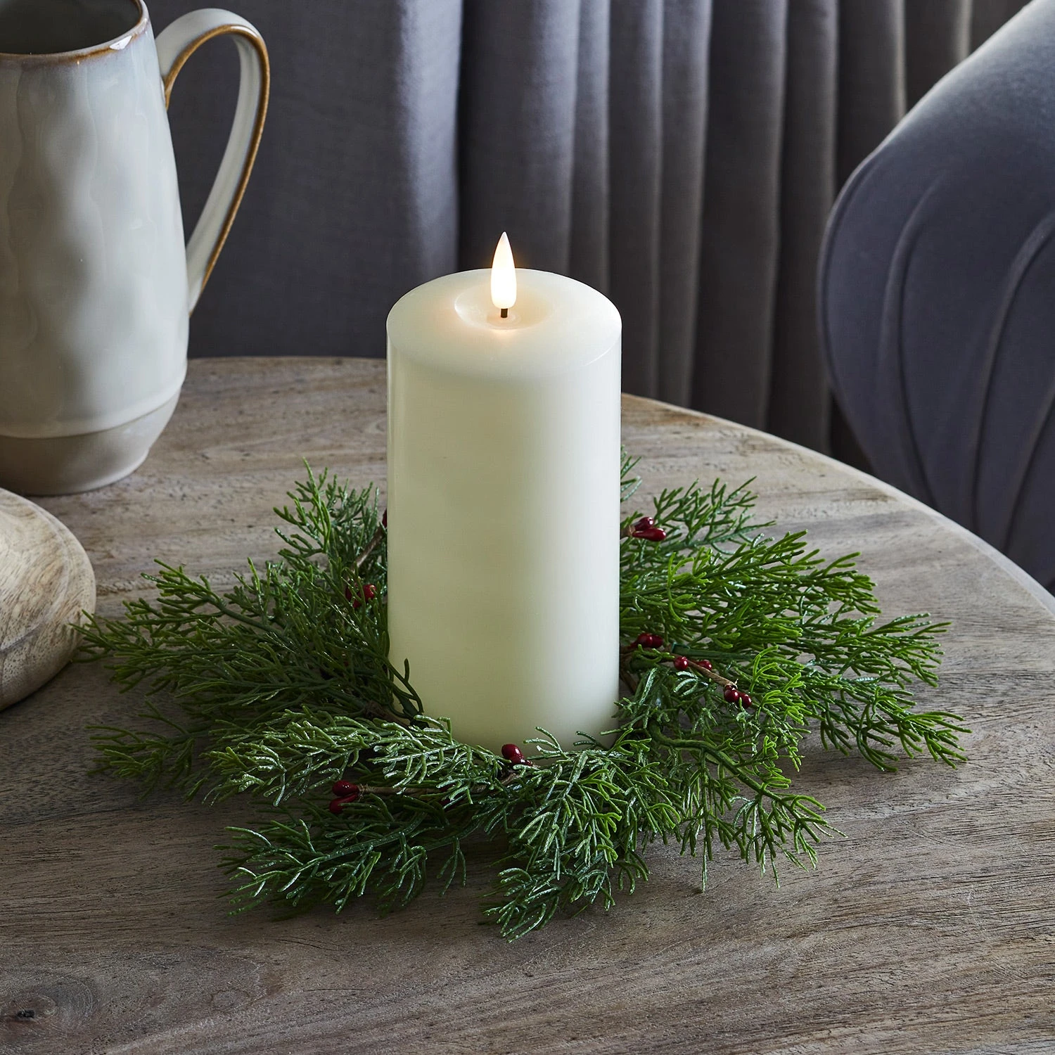 Lot Couronne De Noël Pour Bougie Baies Rouges Avec Bougie TruGlow® 1 Lot Couronne De Noël Pour Bougie Baies Rouges Avec Bougie TruGlow®