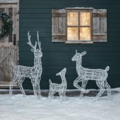 Famille De Rennes Lumineux SolairesSwinsty, En Acrylique 15 Famille De Rennes Lumineux SolairesSwinsty, En Acrylique -Éclairage Domestique D XX20012 Famille de rennes de noel devant cabane eteints