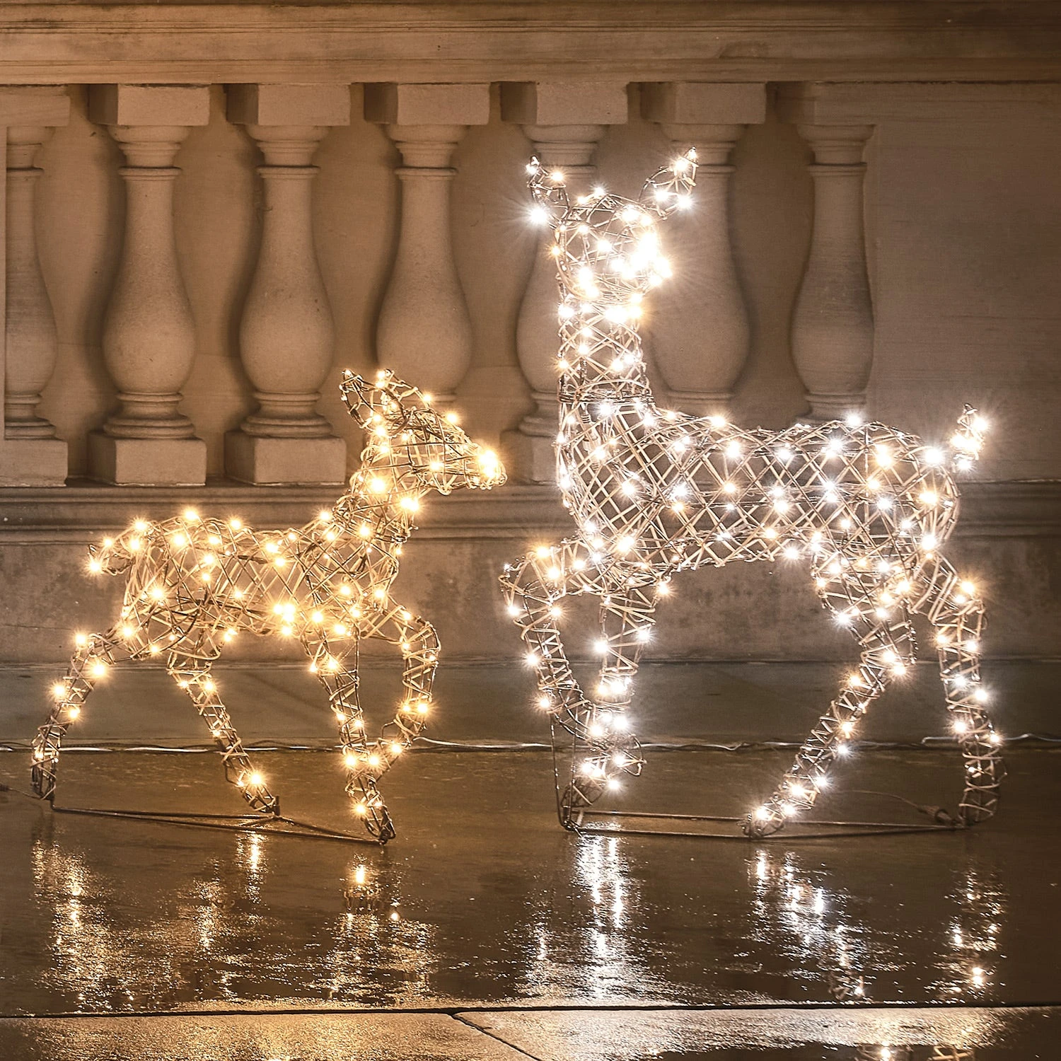Biche Et Faon Lumineux En Rotin Studley à LED Bicolore 8 Biche Et Faon Lumineux En Rotin Studley à LED Bicolore – Image 8