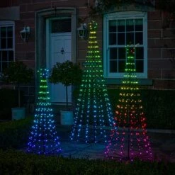 Lot De 3 Sapins De Noël Cônes Lumineux D’Extérieur Avec Fonction Changement De Couleur 34 Lot De 3 Sapins De Noël Cônes Lumineux D’Extérieur Avec Fonction Changement De Couleur -Éclairage Domestique EU L4F2402038 lot de 3 sapins de noel cones lumineux d exterieur avec fonction changement de couleur 13