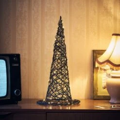 Lot De Décoration D'Halloween En Rotin : Araignée, Chapeau De Sorcière, Et Chauve-Souris -Éclairage Domestique HA24019 chapeau de sorciere a led de 50 cm en rotin 6 d54f6228 0854 43d3 9ad2 8200976d8154