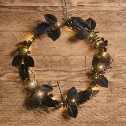 Lot De Couronne Et Guirlande Pré-éclairées D’Halloween Aux Feuillages Noirs 13 Lot De Couronne Et Guirlande Pré-éclairées D’Halloween Aux Feuillages Noirs -Éclairage Domestique Ha25013 Couronne Pre eclaire Feuillage Noir d Halloween