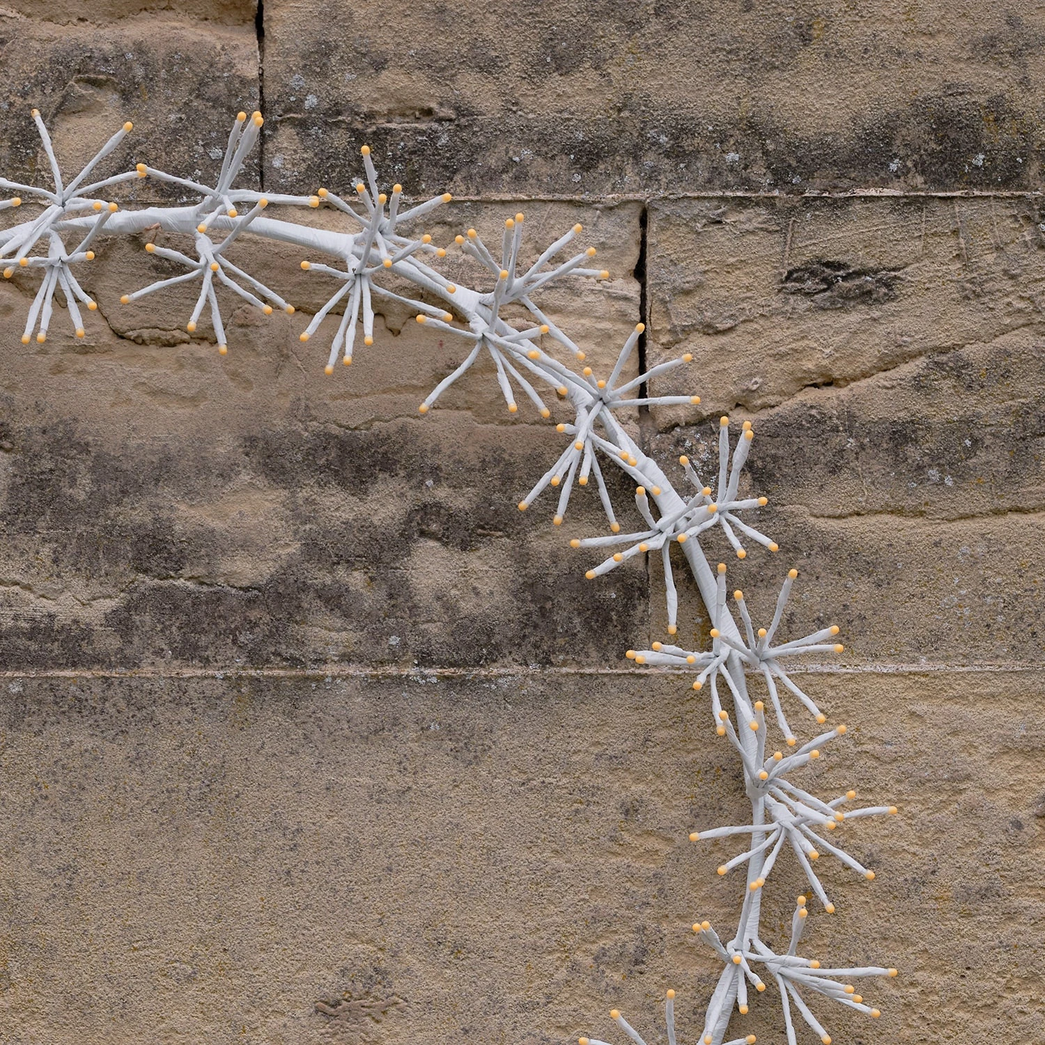 Grande Couronne Lumineuse Blanche De 78 Cm 5 Grande Couronne Lumineuse Blanche De 78 Cm – Image 5