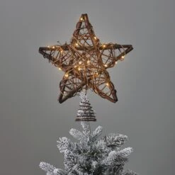 Lot De Décorations De Noël Lumineuses En Rotin 7 Lot De Décorations De Noël Lumineuses En Rotin -Éclairage Domestique L4F25018 cimier de sapin etoile en rotin a micro led 1 1