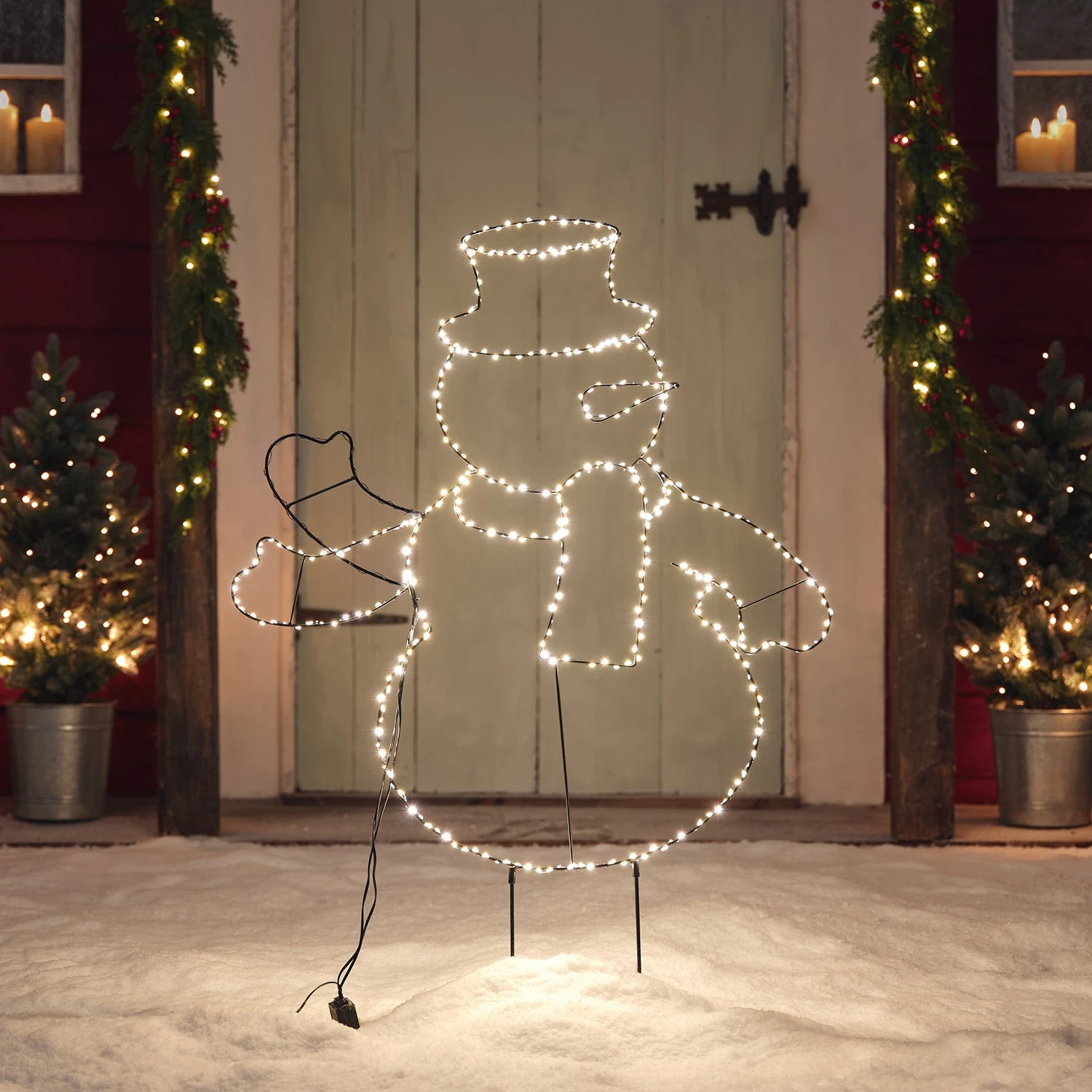 Silhouette Bonhomme De Neige Sur Piquet – Décoration De Noël Extérieure 2 Silhouette Bonhomme De Neige Sur Piquet – Décoration De Noël Extérieure – Image 2