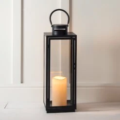Grande Malvern Lanterne De Jardin 10 Grande Malvern Lanterne De Jardin -Éclairage Domestique LA17001 Malvern Black Outdoor LED Candle Lantern Indoor solo P4