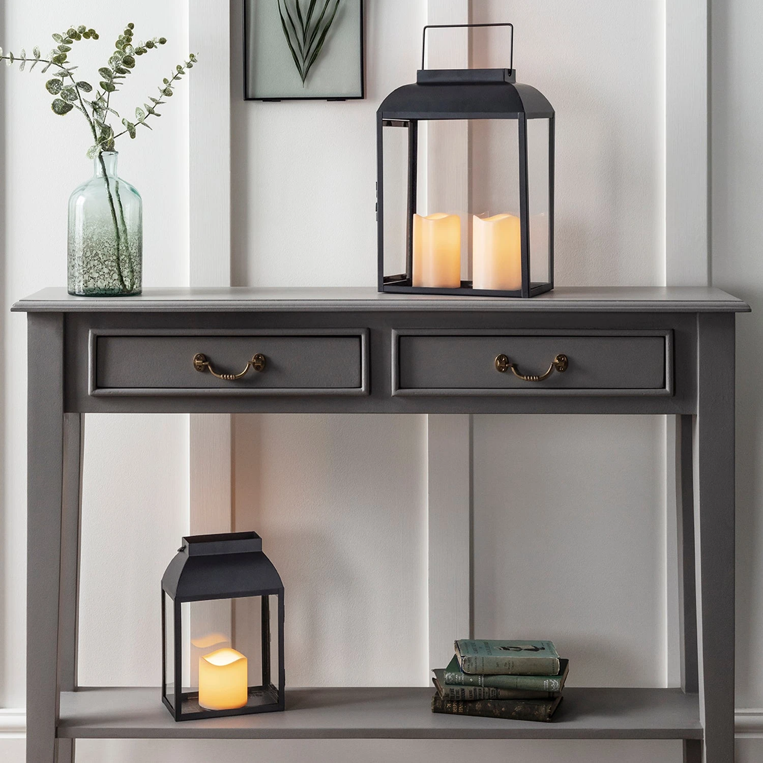 Grande Lanterne D'Extérieur à Piles Devon 3 Grande Lanterne D'Extérieur à Piles Devon – Image 3