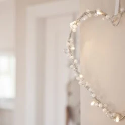 Cœur Lumineux Orné De Perles à 10 LED Blanc Chaud 5 Cœur Lumineux Orné De Perles à 10 LED Blanc Chaud -Éclairage Domestique LL1310HEART Battery Operated Fairy Light Heart Wreath Detail P3