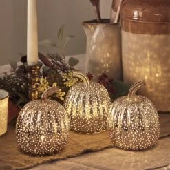 3 Citrouilles Lumineuses Mouchetées Cuivre En Verre 13 3 Citrouilles Lumineuses Mouchetées Cuivre En Verre -Éclairage Domestique LL21058 3 citrouilles lumineuses mouchetees cuivre en verre