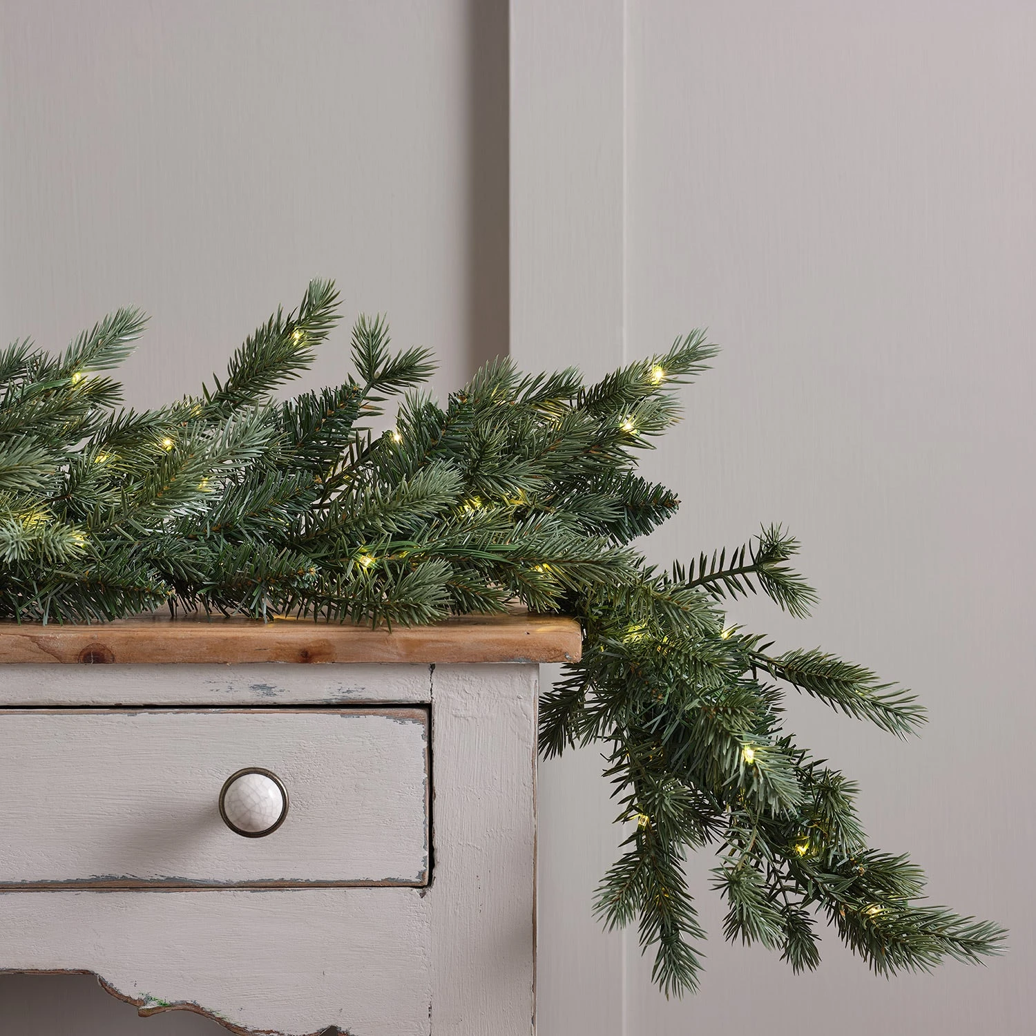 Guirlande De Noël Pré-éclairée De 1,5 M à LED Bicolores 1 Guirlande De Noël Pré-éclairée De 1,5 M à LED Bicolores