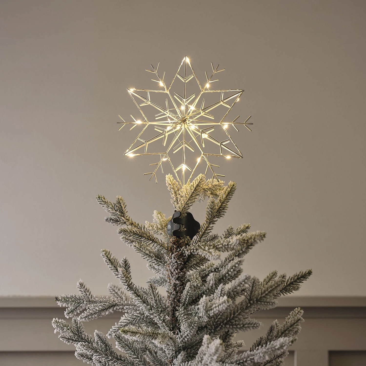 Cimier Flocon De Neige Lumineux En Métal Argenté 1 Cimier Flocon De Neige Lumineux En Métal Argenté