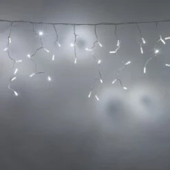 Guirlande Stalactite Core Connect 20m 640 LED Blanche Câble Transparent Raccordable -Éclairage Domestique ML64WC White LED Icicle Light christmas wall P3 645f8f5f 54de 4374 8a98 32f0672c180b