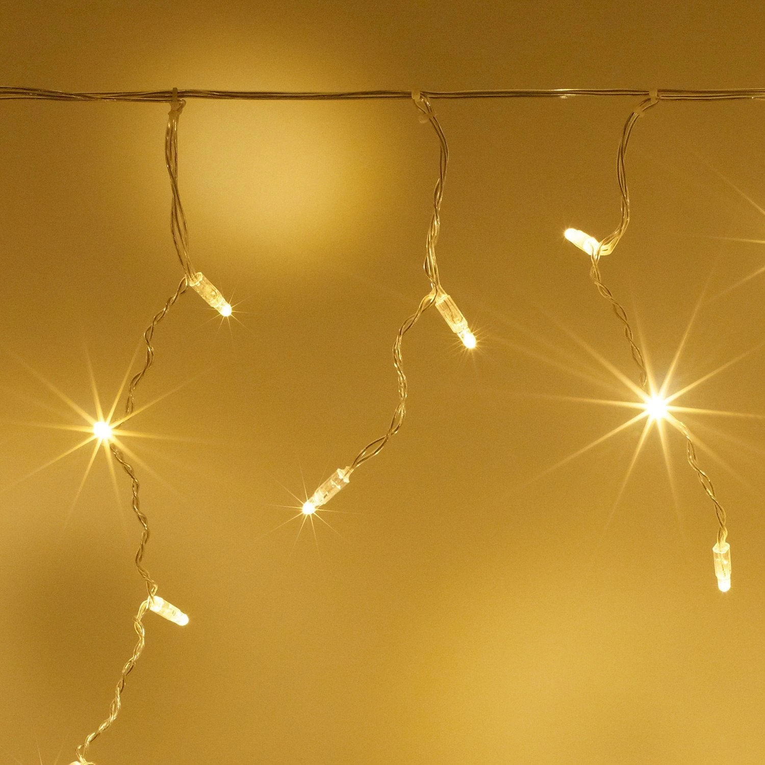 Guirlande Stalactite Core Connect 20m 640 LED Blanc Chaud Câble Transparent Raccordable 3 Guirlande Stalactite Core Connect 20m 640 LED Blanc Chaud Câble Transparent Raccordable – Image 3