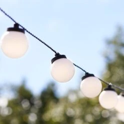 Guirlande Guinguette Festival 30 Ampoules à LED Blanc Chaud -Éclairage Domestique PL20027 guirlande guinguette festival led blanc chaud 2