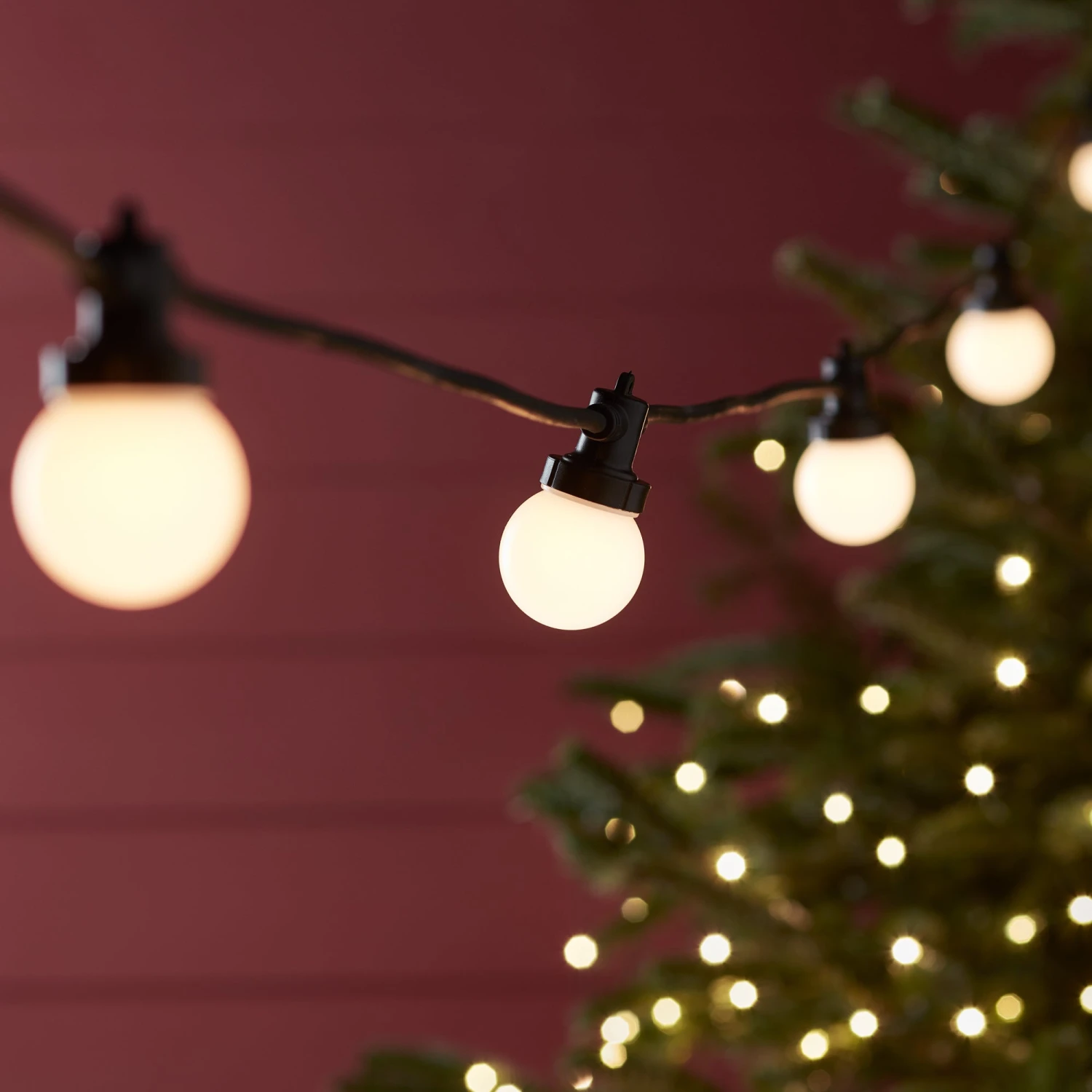 Guirlande Guinguette Pro Connect IP67, 50m 100 LED Blanc Chaud Câble Noir Raccordable 1 Guirlande Guinguette Pro Connect IP67, 50m 100 LED Blanc Chaud Câble Noir Raccordable