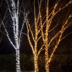 Guirlande Lumineuse Pro Connect 50m 500 LED Blanche Câble Blanc Raccordable -Éclairage Domestique PR50WW Guirlande Lumineuse Exterieure 50 LED Blanche Entouree sur Arbre sur Cable Blanc Serie Pro 847c1608 9c08 4e69 a9ae e9151f270b0a