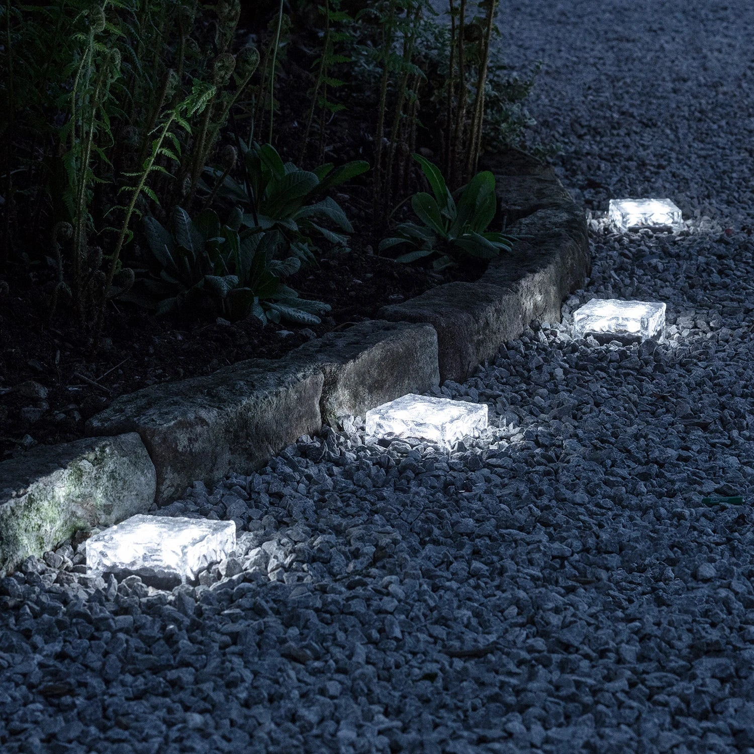 4 Grands Pavés Lumineux Solaires LED Blanches 1 4 Grands Pavés Lumineux Solaires LED Blanches