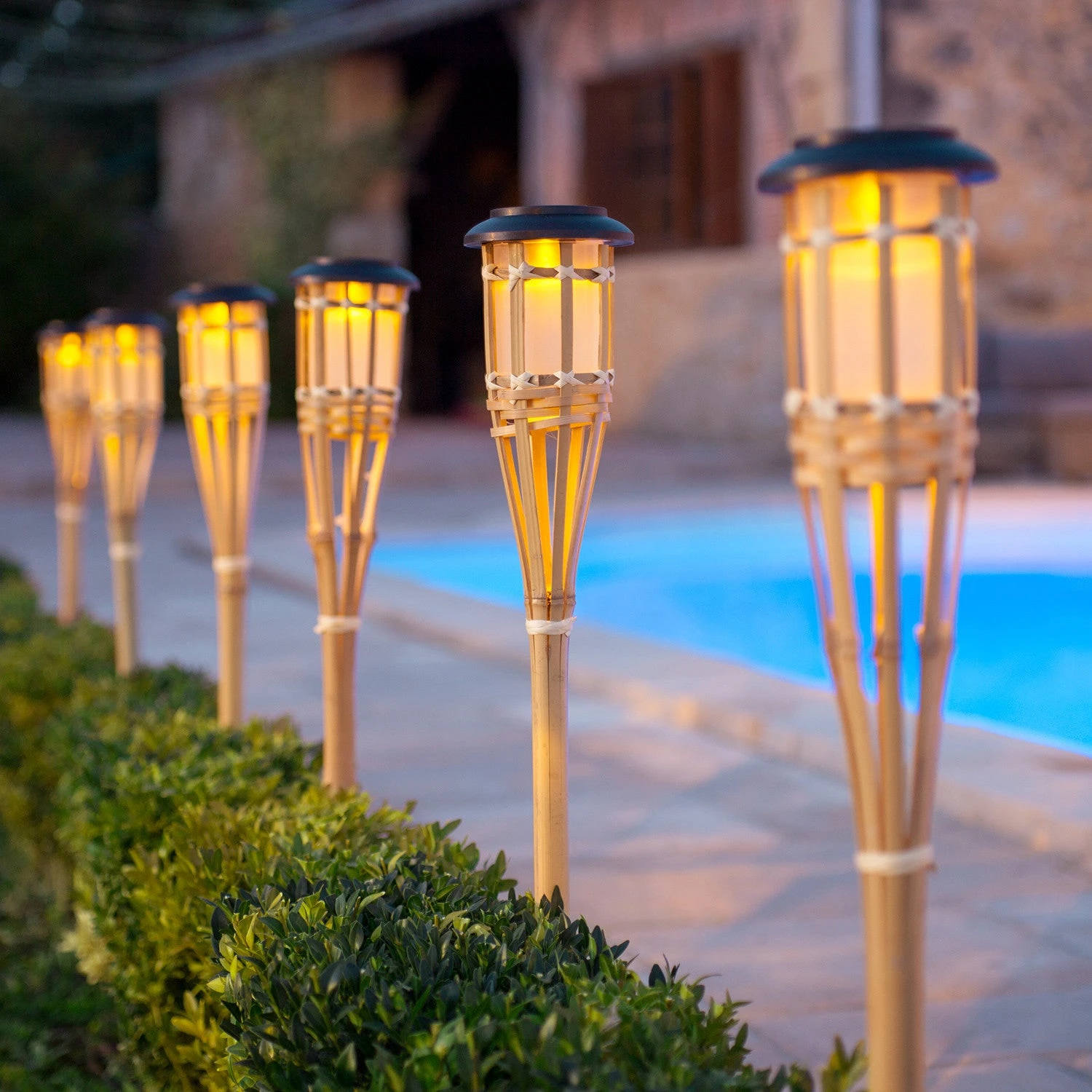 2 Torches Solaires LED En Bambou 1 2 Torches Solaires LED En Bambou