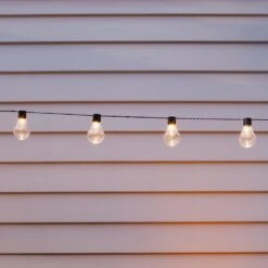 Guirlande Guinguette Solaire Carnaval 20 Ampoules 5 Guirlande Guinguette Solaire Carnaval 20 Ampoules -Éclairage Domestique SL17001 guirlande guinguette solaire blanc chaud dans jardin Close P2