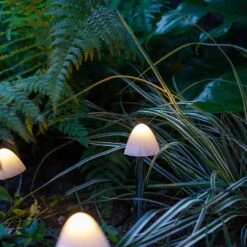 12Mini Champignons Solaires à Piquet -Éclairage Domestique SL18008 Mushroom Toadstool Solar Stake Lights garden flowerbed LED P3