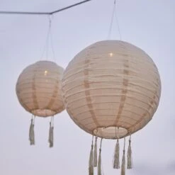 Lot De 3 Lampions Solaires Crèmes à Pampilles -Éclairage Domestique SL19020 lot de 3 lampions solaires cremes a pampilles 1