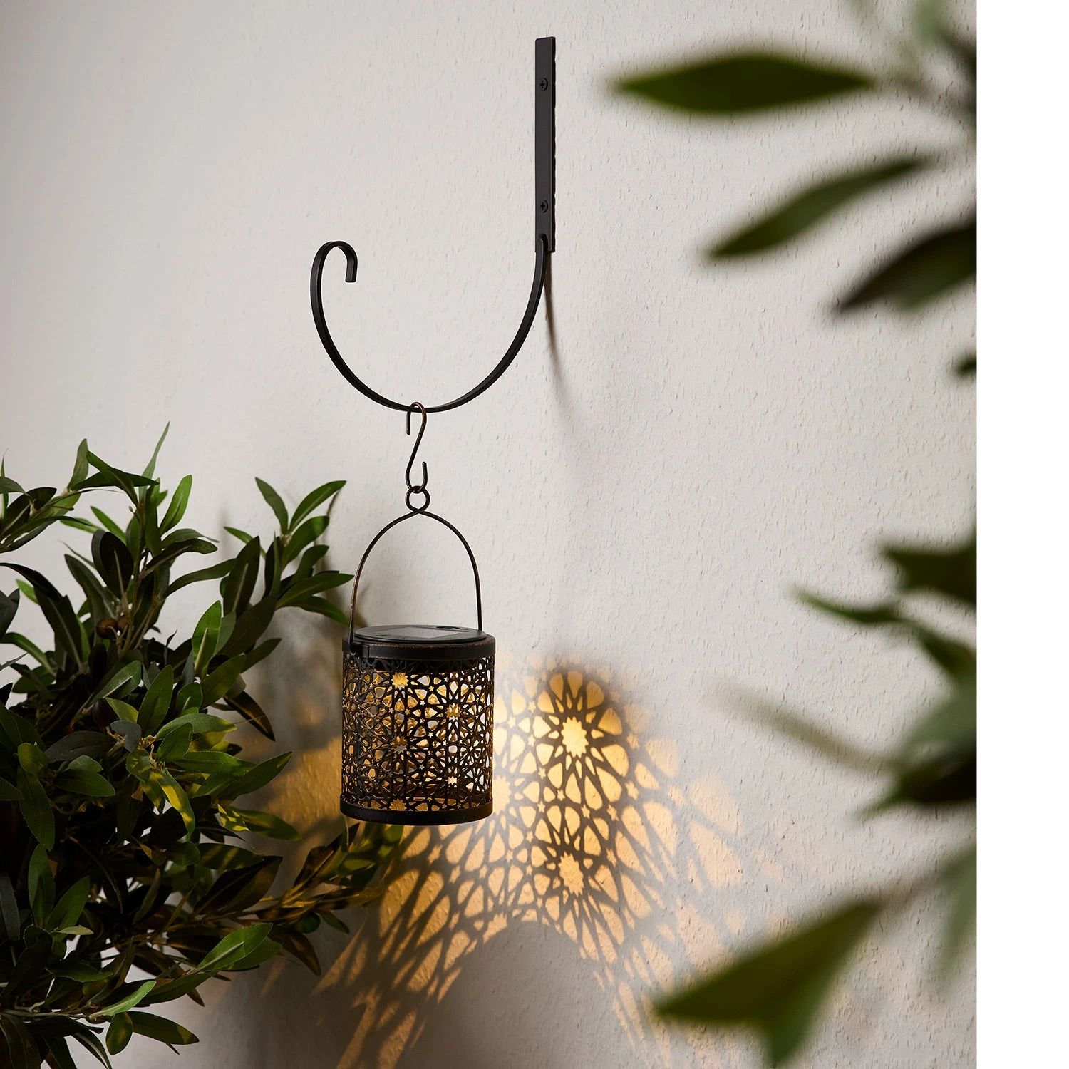 Lanterne Solaire Marocaine à Suspendre 2 Lanterne Solaire Marocaine à Suspendre – Image 2