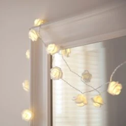 Guirlande Lumineuse Avec 30 Roses à LED Blanc Chaud