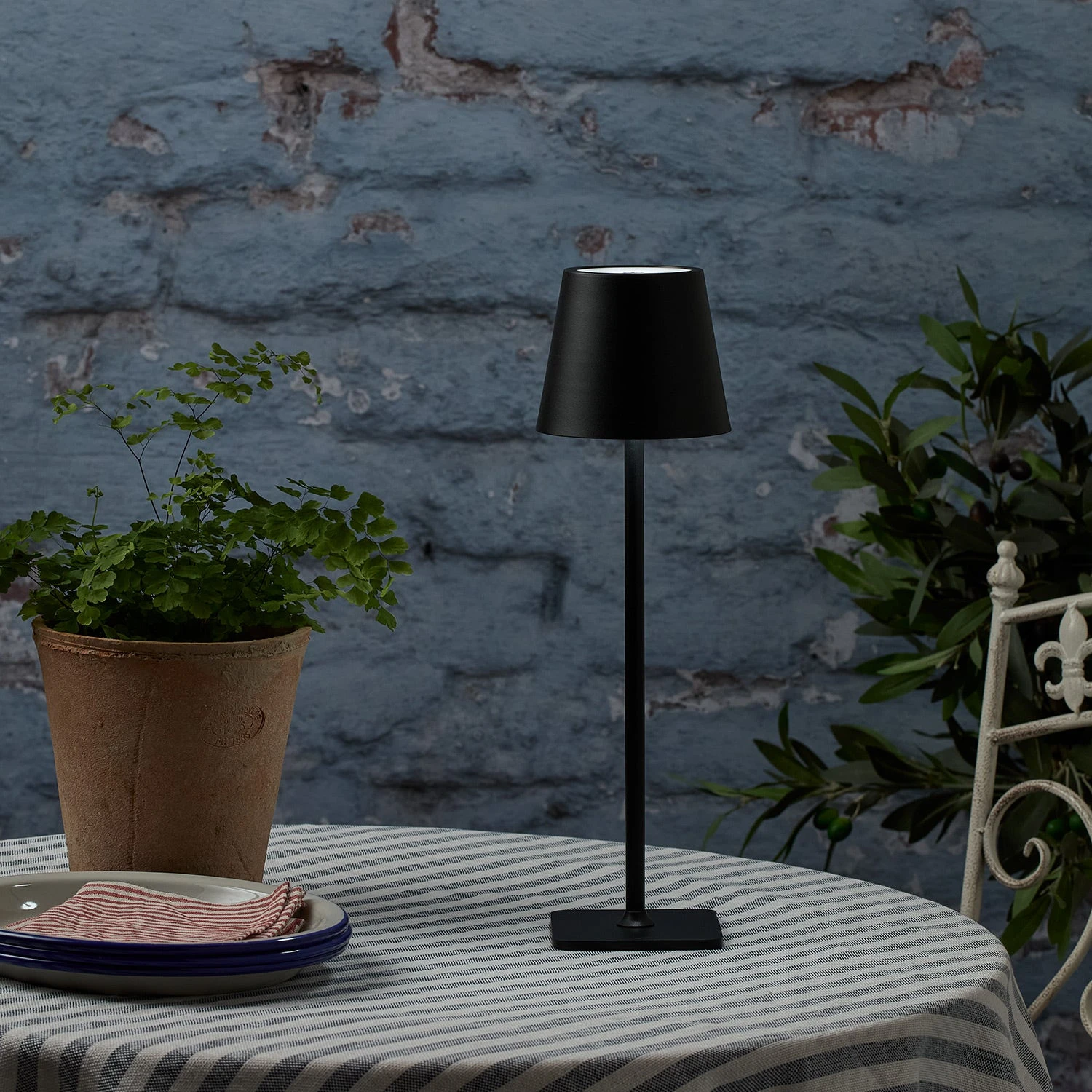 Lampe De Table Rechargeable Par USB 9 Lampe De Table Rechargeable Par USB – Image 9