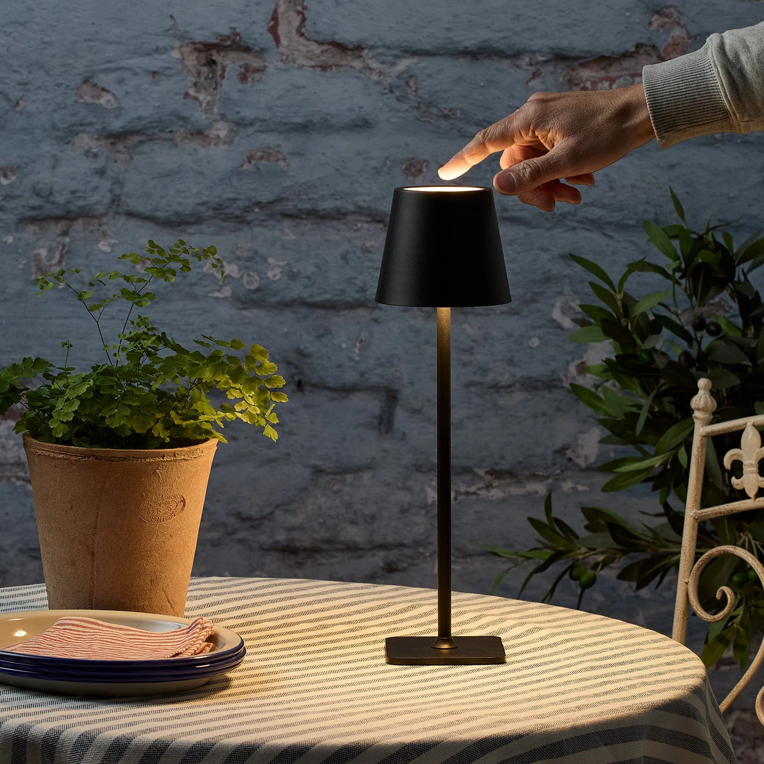 Lampe De Table Rechargeable Par USB 3 Lampe De Table Rechargeable Par USB – Image 3