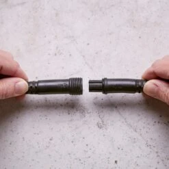 Connecteur T Pour Ingenious Connect -Éclairage Domestique VS4B INGENIOUS T Connector Black Festoon Lights Close P3