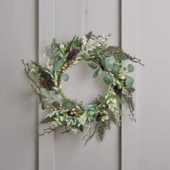 Lot De Couronne Et Guirlande De Noël Classique à Baies Dorées 5 Lot De Couronne Et Guirlande De Noël Classique à Baies Dorées -Éclairage Domestique WR24008 couronne de noel classique de 40 cm a baies dorees 65bb096c 81bf 409e ae19 4a070ddb368f