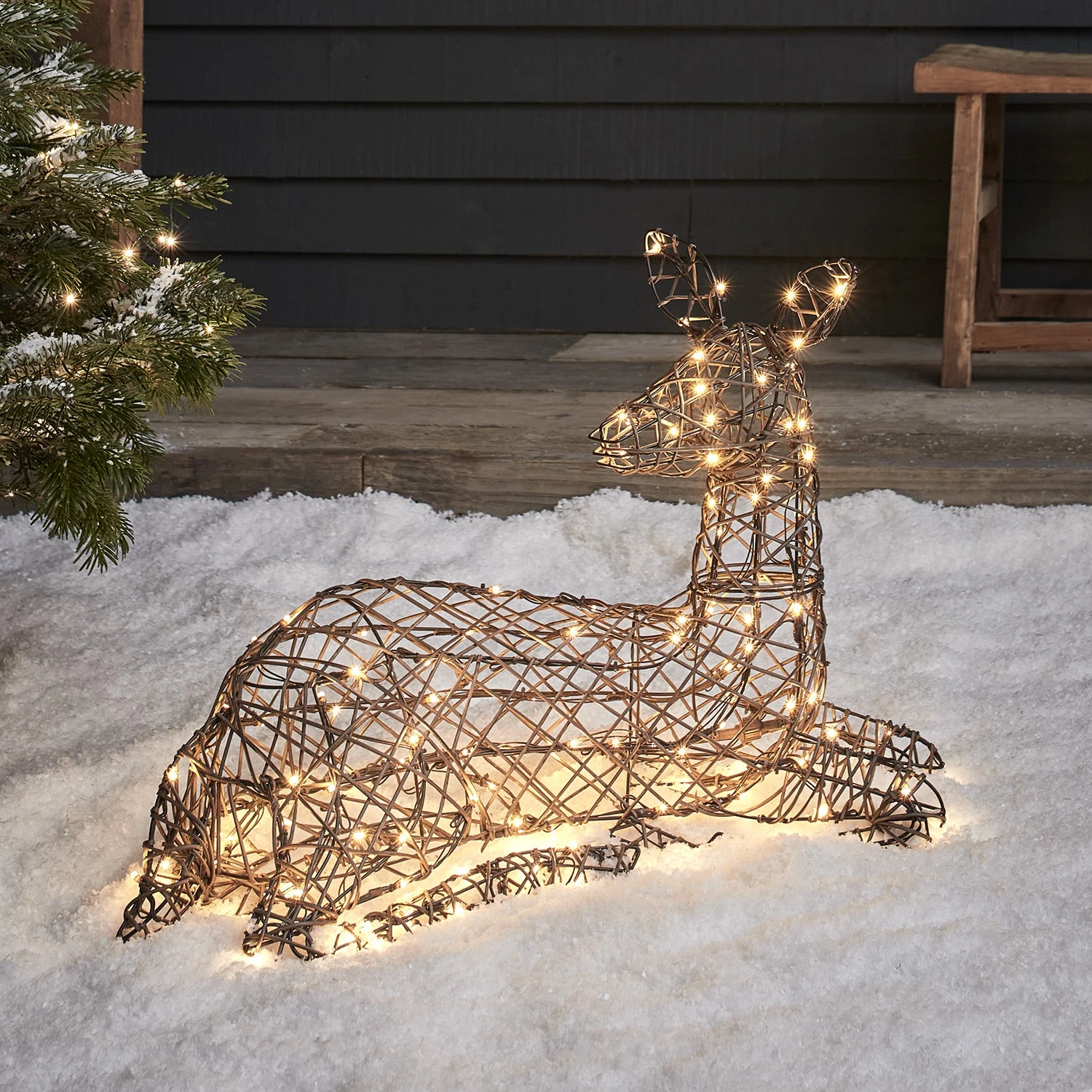 Biche De Noël Lumineux Studley En Rotin, Couchée, 24v 1 Biche De Noël Lumineux Studley En Rotin, Couchée, 24v