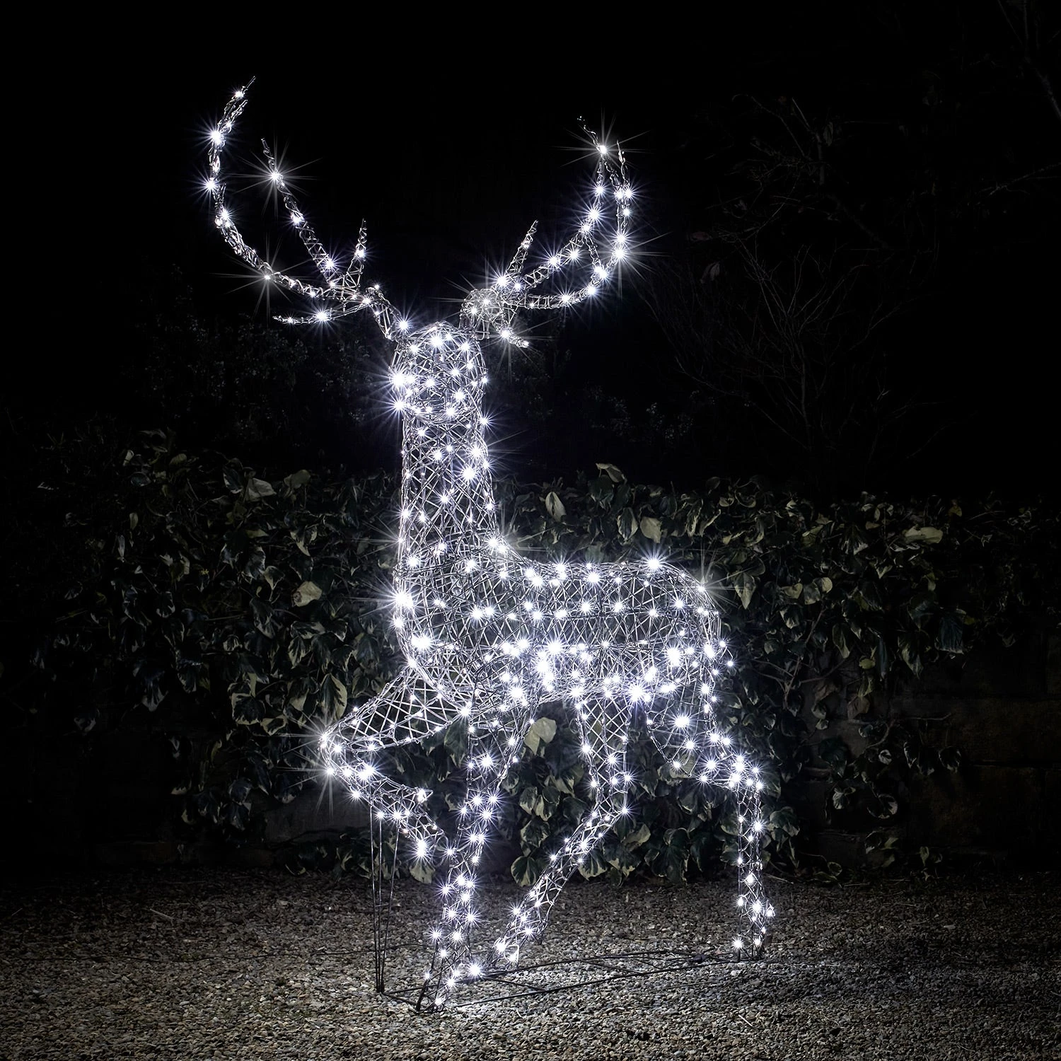 Cerf En Rotin De 2 M, Renne De Noël Lumineux à LED Bicolore Studley 24v 1 Cerf En Rotin De 2 M, Renne De Noël Lumineux à LED Bicolore Studley 24v