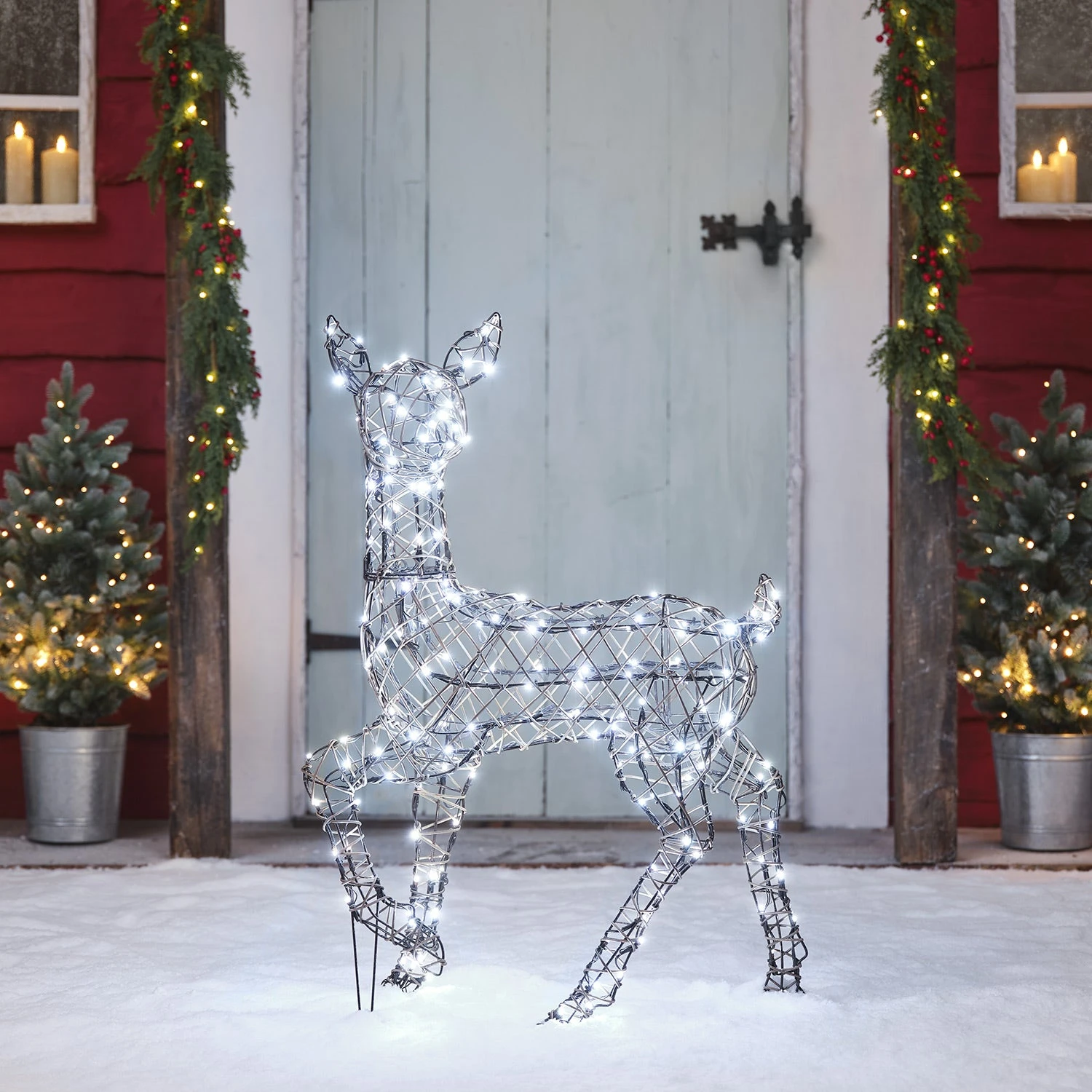 Biche Solaire De Noël à LED Bicolore Studley En Rotin 88 Cm 5 Biche Solaire De Noël à LED Bicolore Studley En Rotin 88 Cm – Image 5