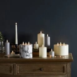 Bougie Pilier TruGlow® Ivoire à 3 Mèches Avec Télécommande 17 Bougie Pilier TruGlow® Ivoire à 3 Mèches Avec Télécommande -Éclairage Domestique bougies hiver truglow sur commode c62841f3 c637 4499 b108 93772eb496b8