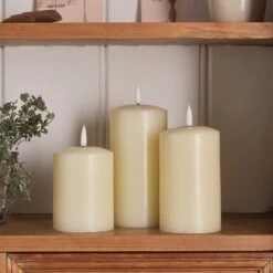 Trio De Bougies Piliers TruGlow® Ivoire Rechargeables -Éclairage Domestique bougies rechargeables eteintes