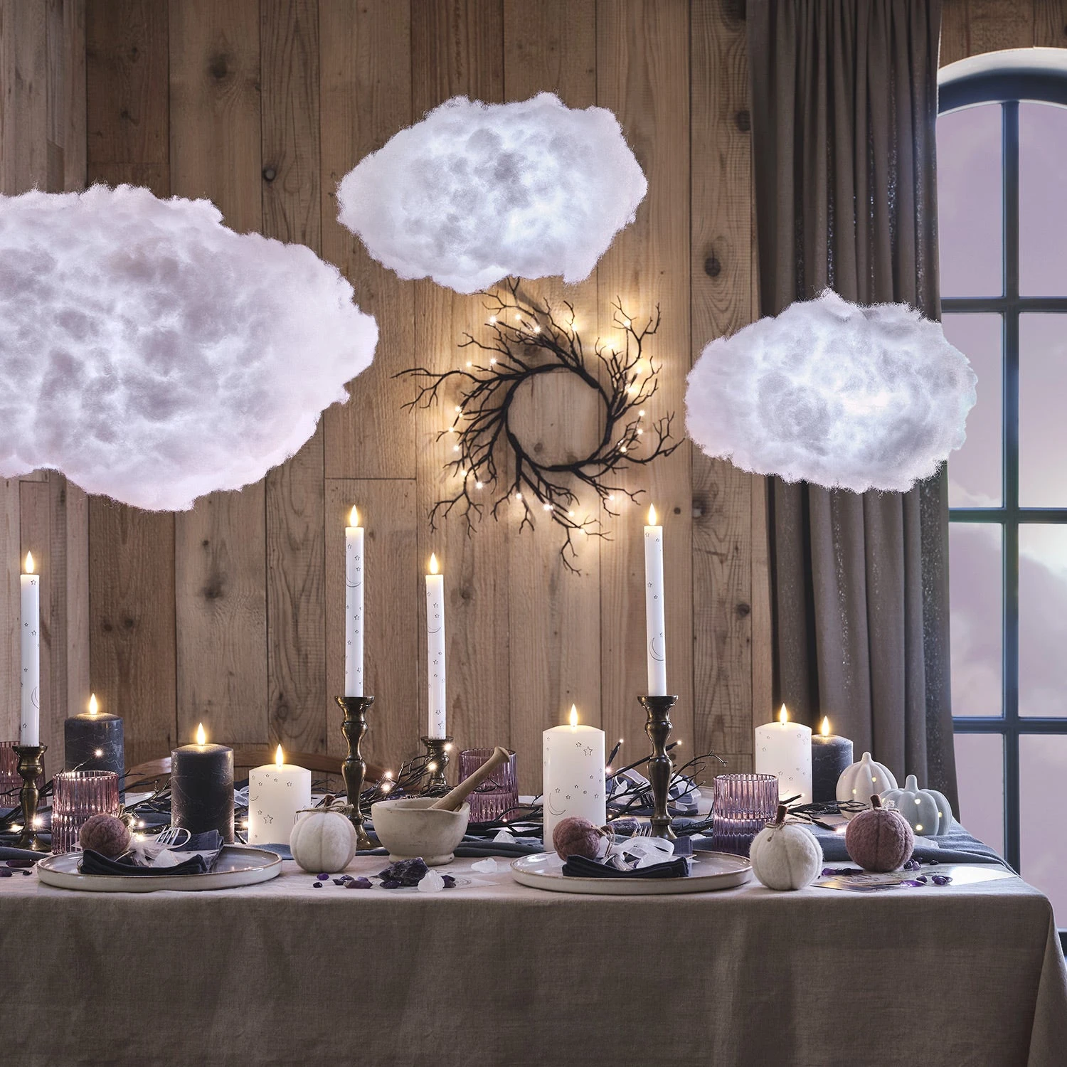 Lot De 4 Chandelles TruGlow® à Motif Chauve-souris 3 Lot De 4 Chandelles TruGlow® à Motif Chauve-souris – Image 3