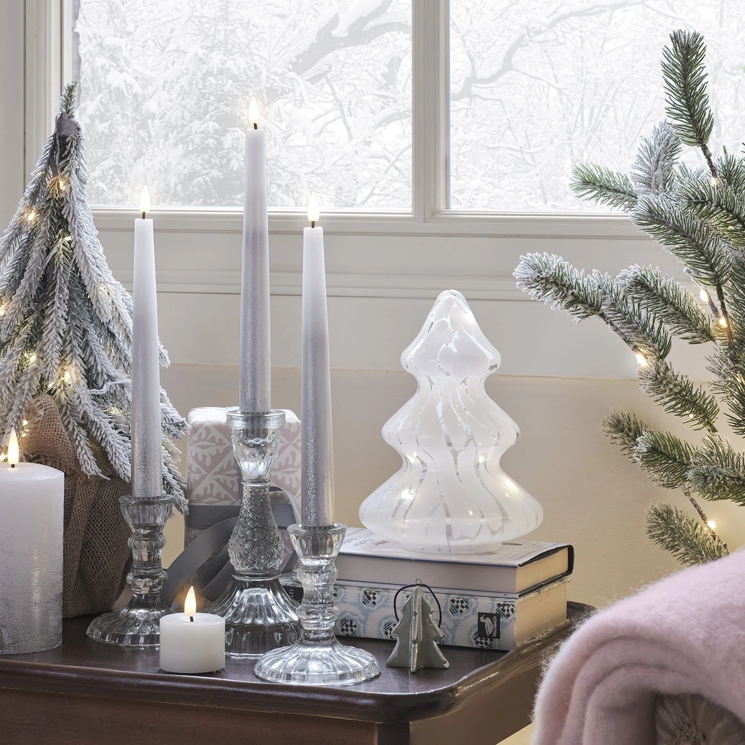 Sapin De Noël Lumineux En Verre 2 Sapin De Noël Lumineux En Verre – Image 2